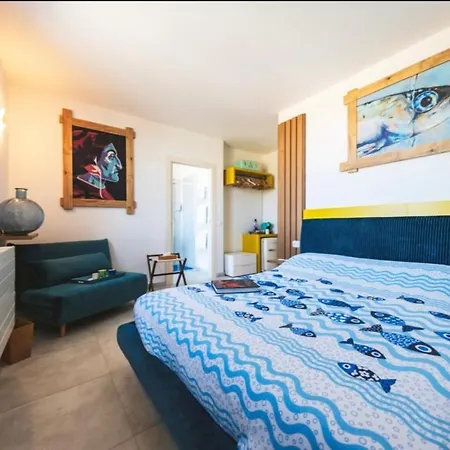 Mare E Marmellata לינה וארוחת בוקר 3*