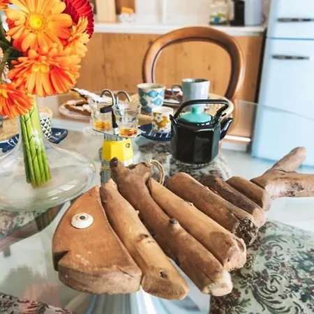 לינה וארוחת בוקר Mare E Marmellata ראבנה